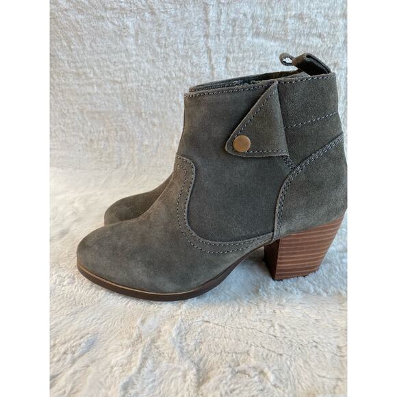 Diba Sophie Suede Gray Bootie - Picture 3 of 6